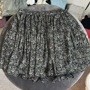 Dynamite Floral Skirt